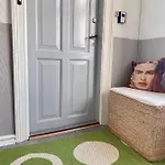 Charmerende Centralbeliggende - Hyggelig Og Med Parkering Apartment Randers