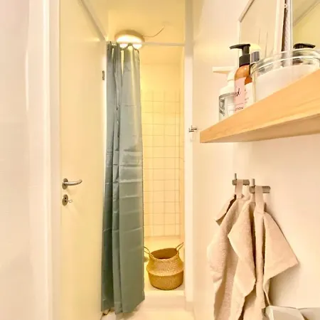 En Hel I Midtbyen - Centralt, Hyggelig Og Taet Pa Alt! Lejlighed Randers