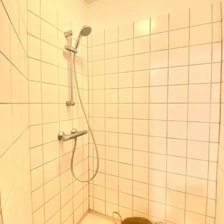 Lejlighed En Hel I Midtbyen - Centralt, Hyggelig Og Taet Pa Alt! Randers