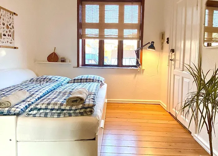 Апартаменты En Hel I Midtbyen - Centralt, Taet Pa Alt Og Med Parkering! Раннерс