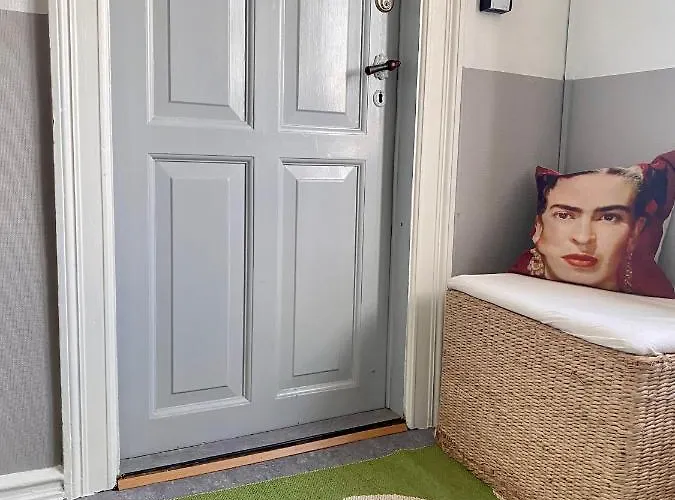 En Hel I Midtbyen - Centralt, Taet Pa Alt Og Med Parkering! Апартаменты Раннерс