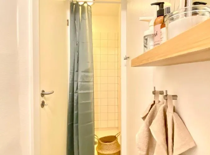 En Hel I Midtbyen - Centralt, Taet Pa Alt Og Med Parkering! Апартаменты Раннерс