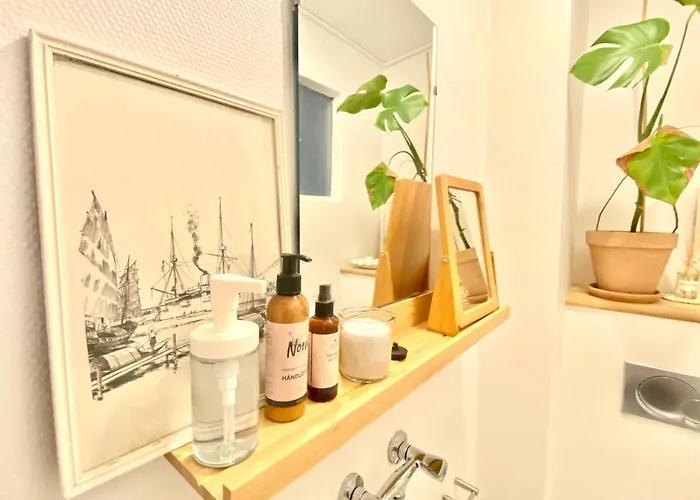 En Hel I Midtbyen - Centralt, Taet Pa Alt Og Med Parkering! *